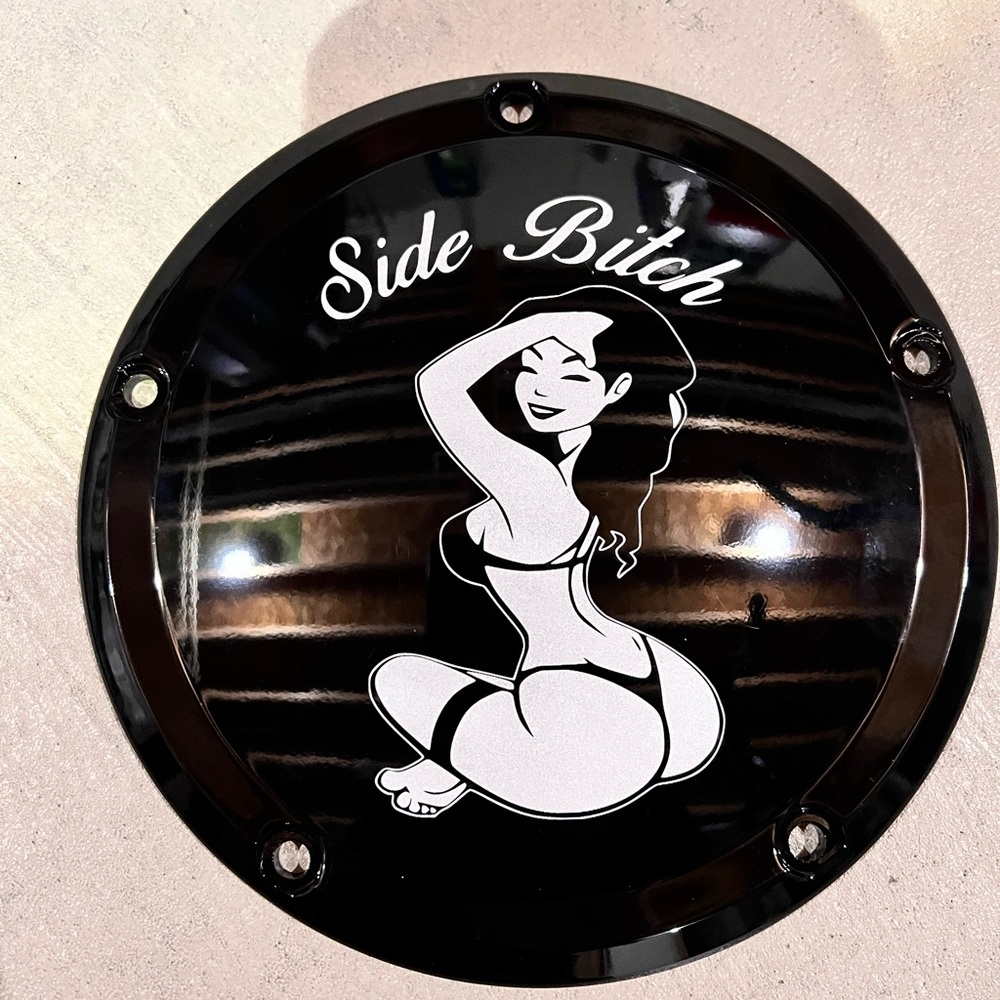 Harley pin up derby cover for 2016-current touring models only